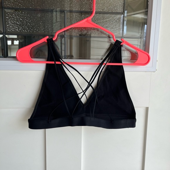 LULULEMON black strappy bralette - Picture 4 of 6